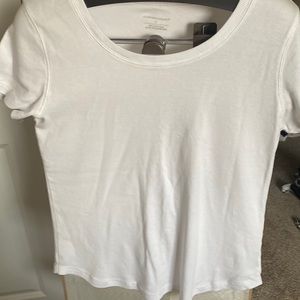 White Short sleeve essential tee